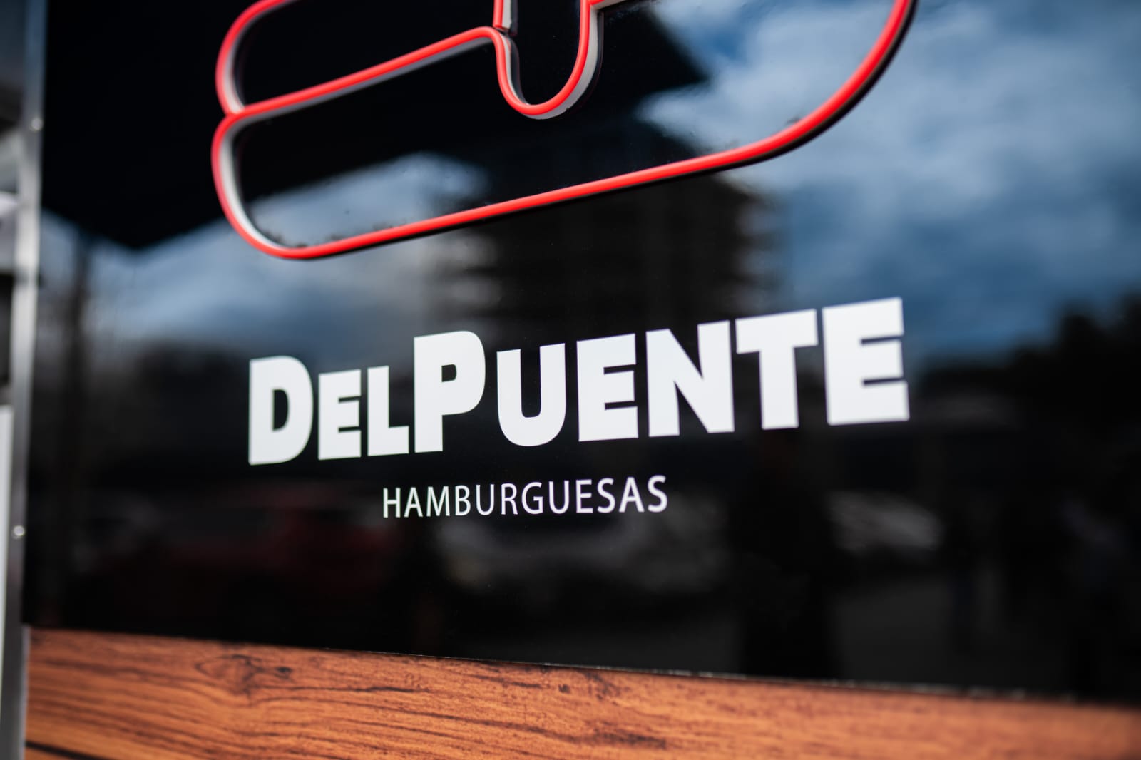 HAMBURGUESAS DEL PUENTE