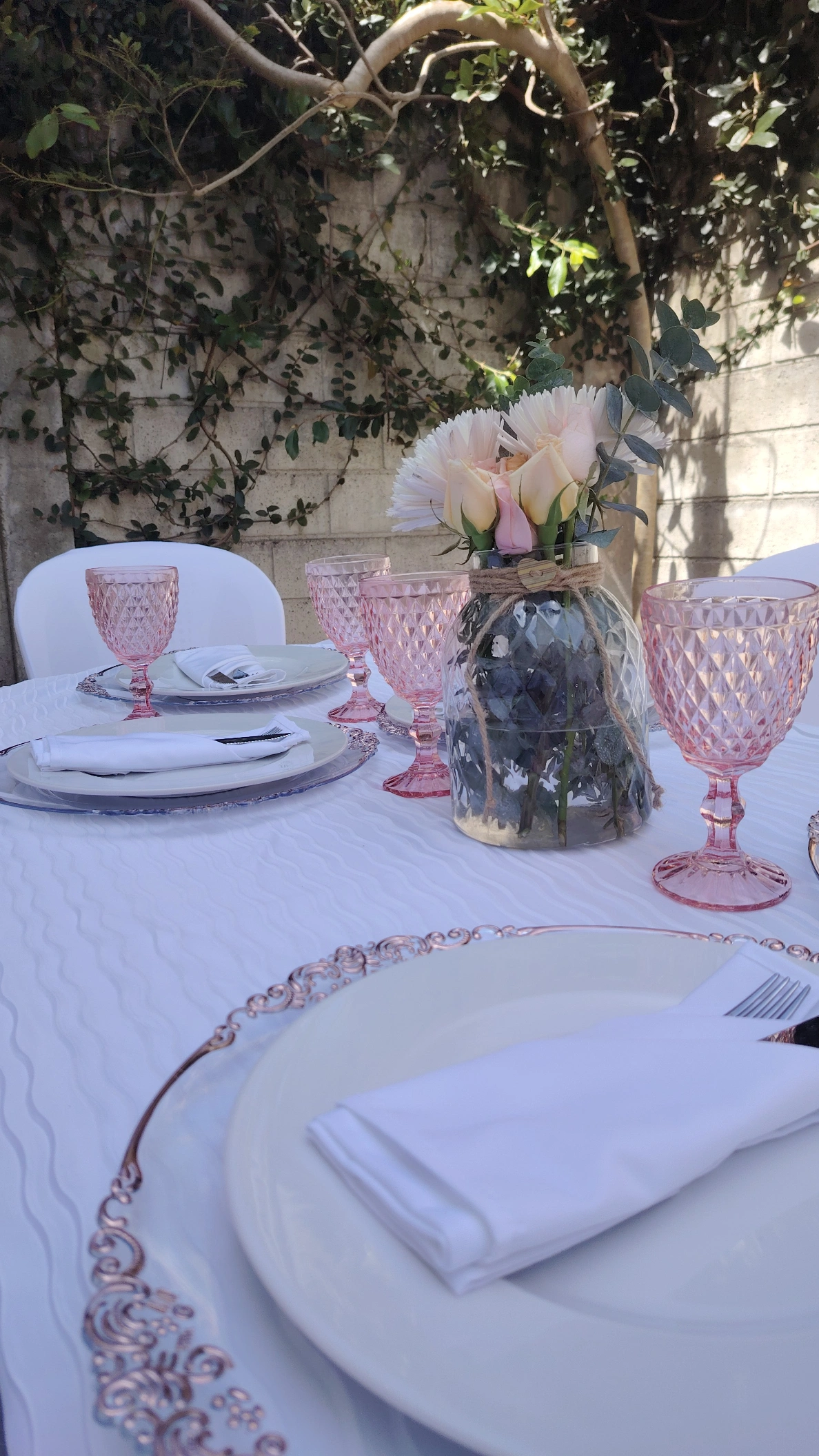 Montaje / Mobiliario, Mantelería, Cristalería